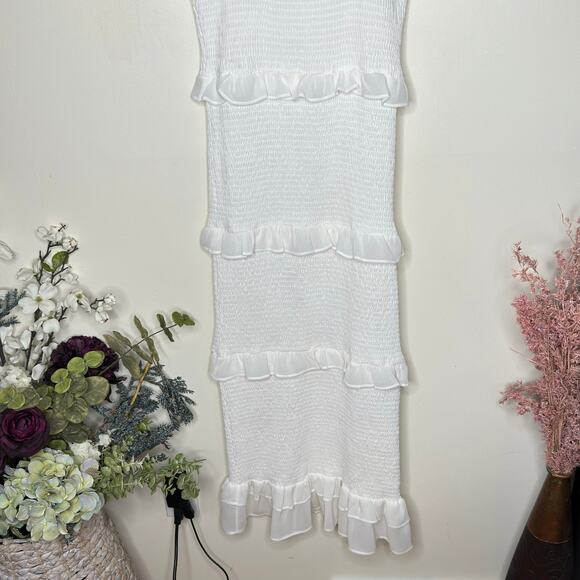 BEBE Smocked Georgette Maxi Dress Bright White {3K29} - Picture 5 of 8